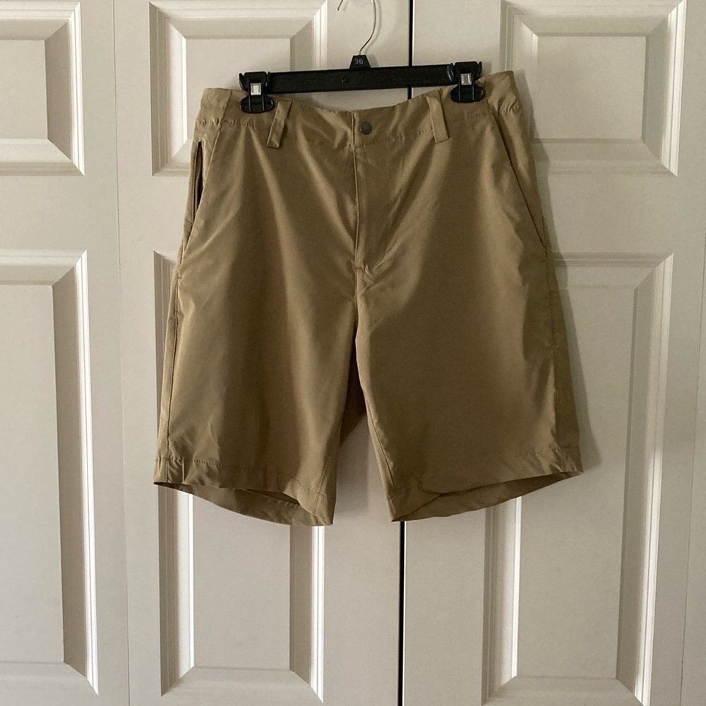 Chaps mens shorts 34 waist tan golf leisure
Summer relax